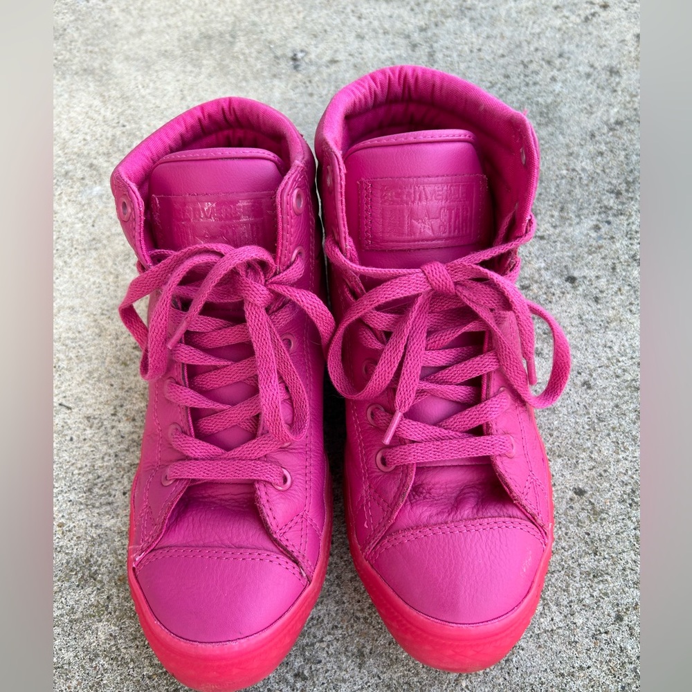 Womens Bright Pink Converse All Stars
